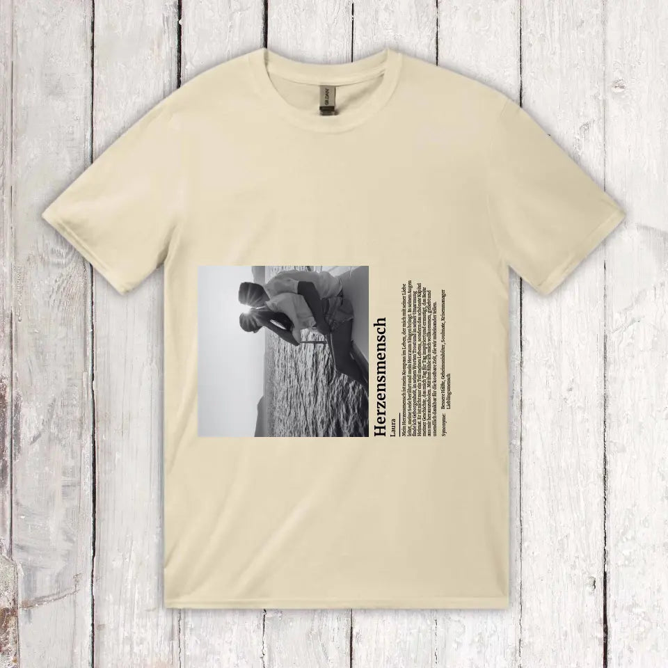 Personalisiertes T-Shirt: Defintion Herzensmensch mit Foto - Individuelles T-Shirt | Personalize Palace
