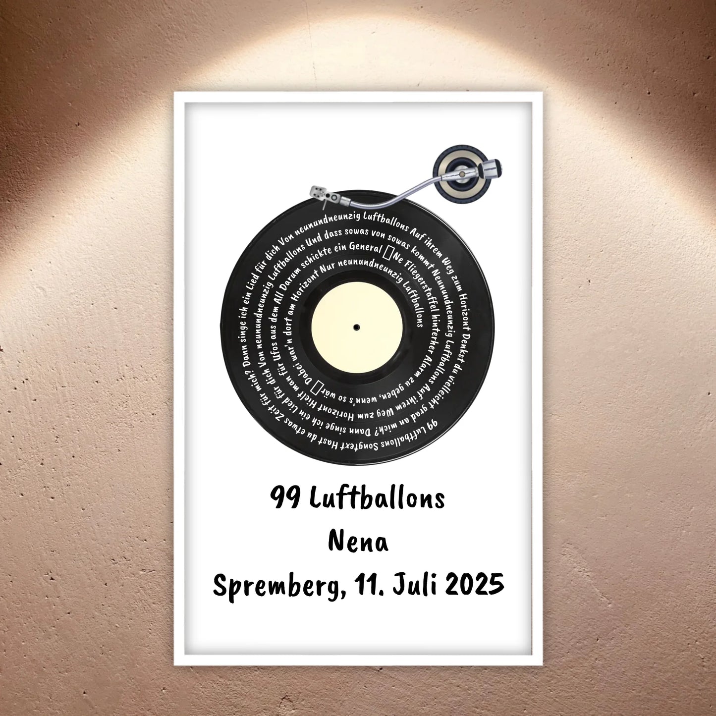 Personalisierte Bilder: Songtext auf Schallplatte, euer Lieblingssong - individuelles Poster mit Rahmen | Personalize Palace