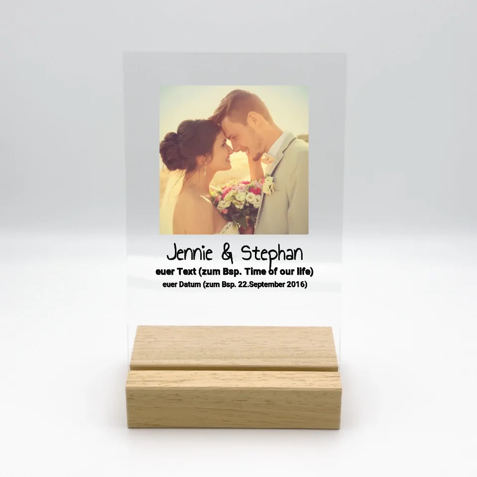 Personalisierte LED Bilder: LED Scrabble Ständer - Individuelles Acryl Glas mit Ständer | Personalize Palace