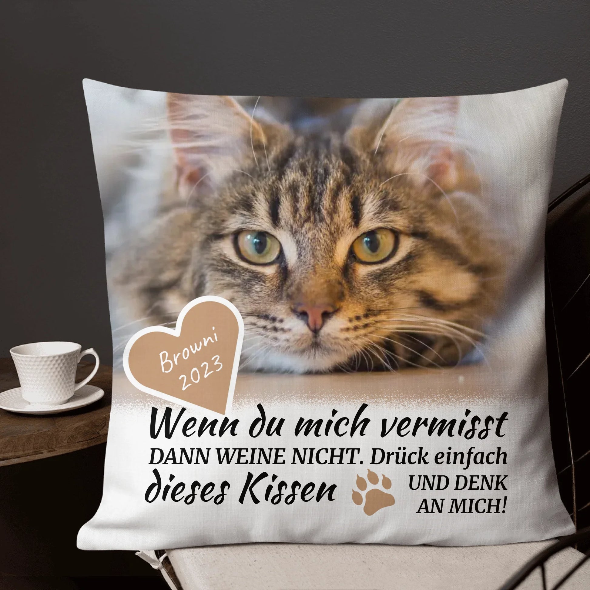 05_22x22_premiumpillow_lifestyle5_base