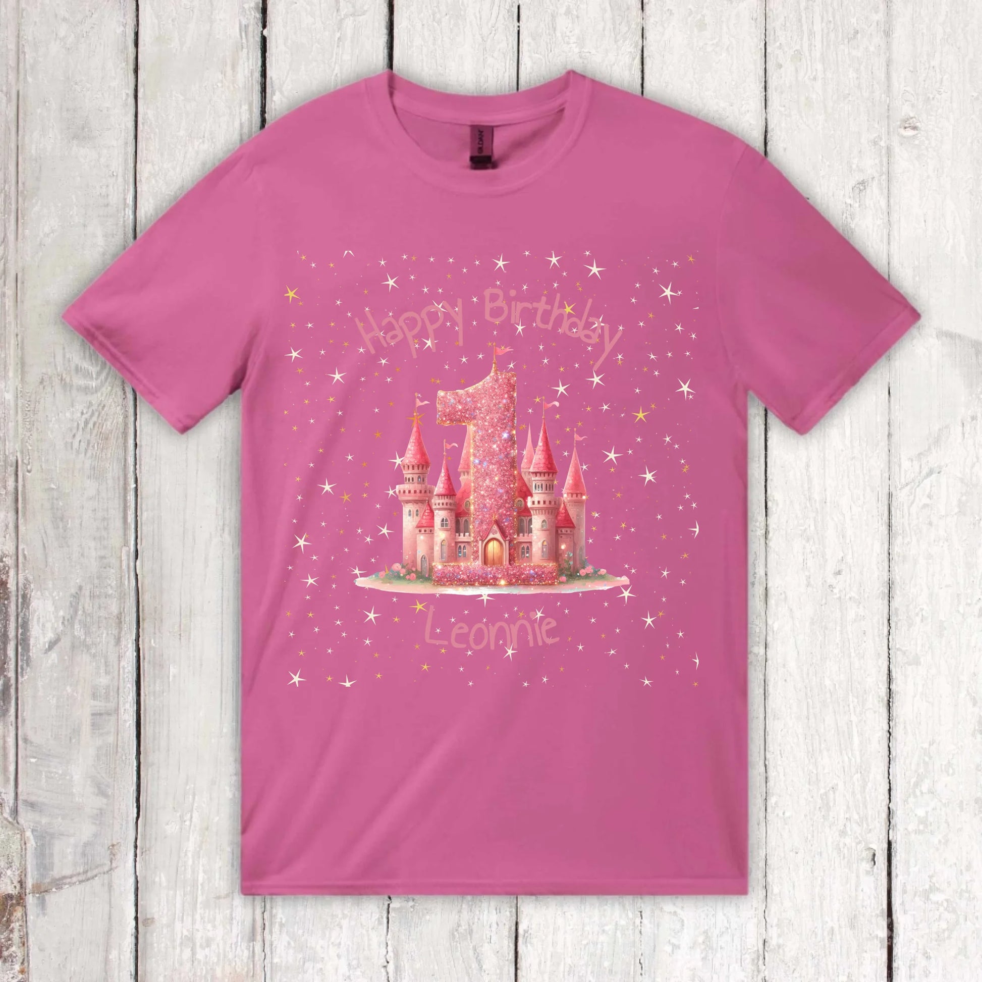 Personalisiertes T-Shirt: Geburtstag mit Zahl und Namen - individuelles T-Shirt | Personalize Palace