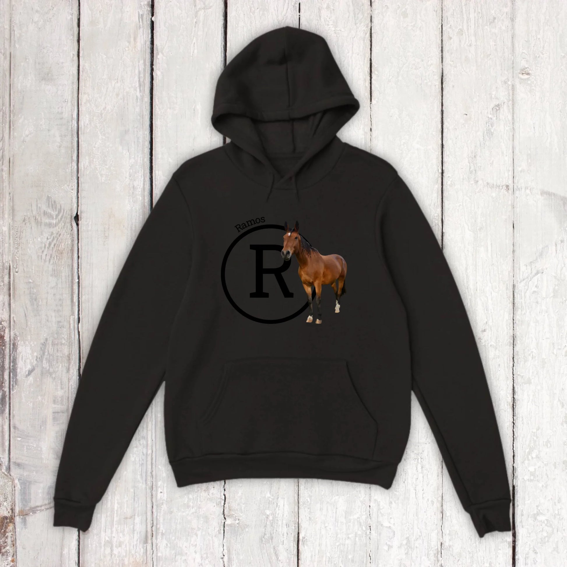 Initiale mit Bild und Text für Reiter und Pferdeliebhaber - Individueller Hoodie und T-Shirt | Personalize Palace